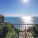 Beautiful Apartment In Genova With House Sea View